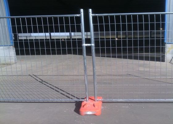 6ft Temporary Fencing Panels , Outdoor Welded Wire Fence Panels For Construction Sites