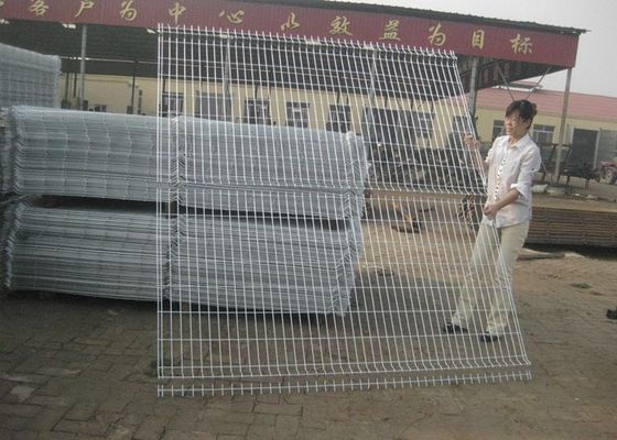 Wire Mesh Fence Panels , Euro Mesh Fencing With 3.00-5.00mm Wire Diameter